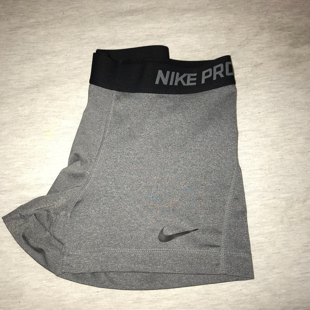 Nike shorts size small